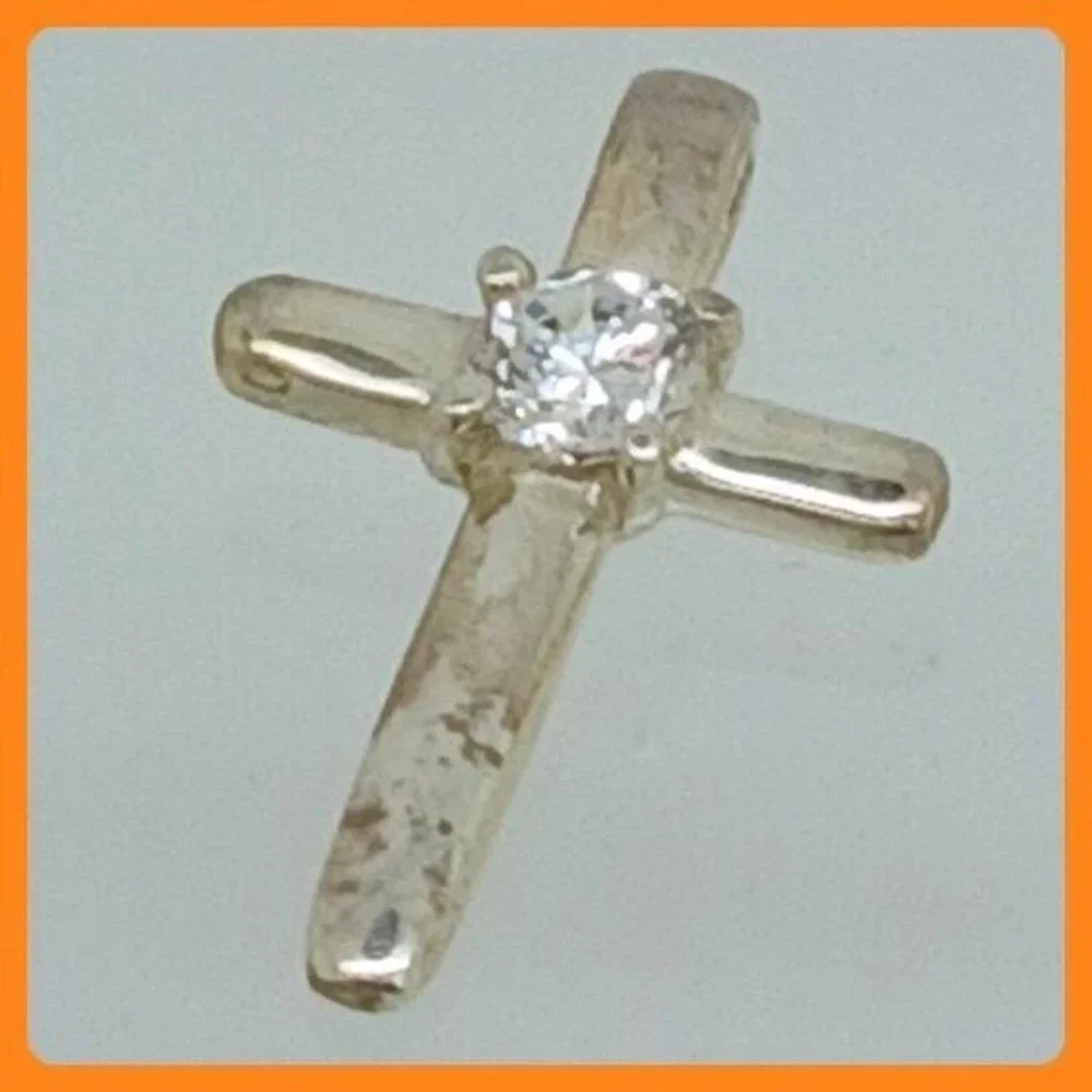 Sterling Silver 925 Cross Pendant Round Cubic Zirconia Religious Charm 0.75 Inch